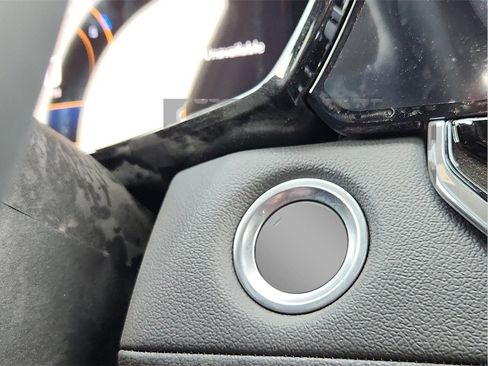 New 2025 Chevrolet Colorado LT w/ LPO, Pro Essentials Package image 20