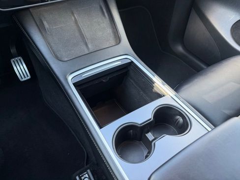 Used 2023 Tesla Model Y Performance AWD/4WD image 22