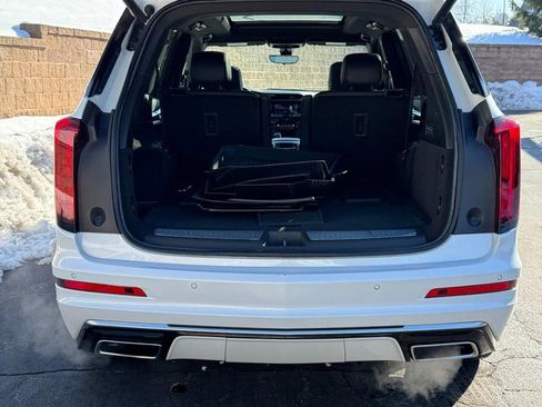 Used 2023 Cadillac XT6 Premium Luxury w/ Technology Package image 9