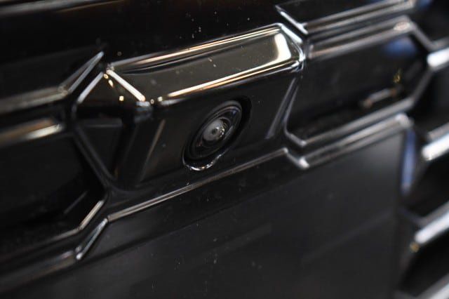 Used 2025 Mitsubishi Outlander AWD image 8