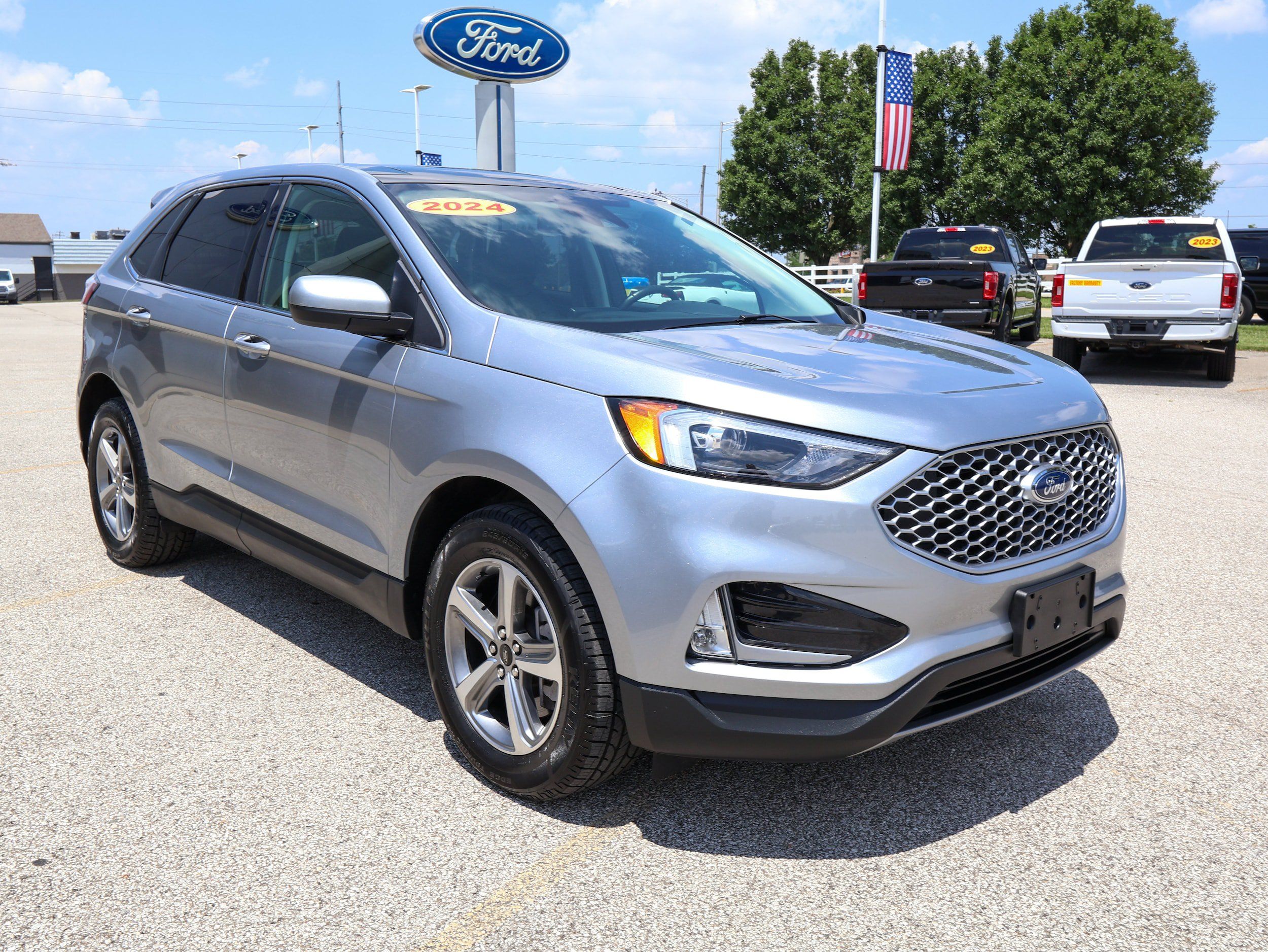 Used 2024 Ford Edge SEL w/ Convenience Package AWD/4WD image 7