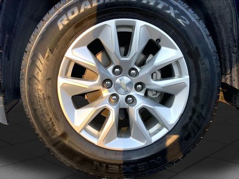 Used 2024 Chevrolet Silverado 1500 Custom AWD/4WD image 11