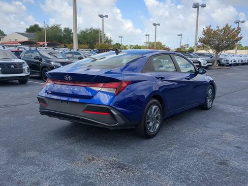 Used 2024 Hyundai Elantra SEL FWD image 6
