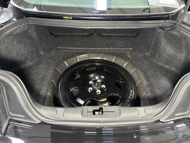 Used 2018 Ford Mustang Coupe w/ Equipment Group 101A RWD image 18