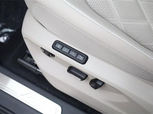 New 2026 Volkswagen Atlas SEL Premium R-Line image 13