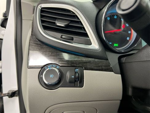 Used 2016 Buick Encore Leather image 17