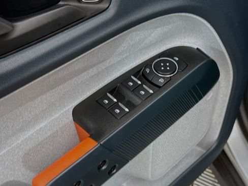 Used 2024 Ford Maverick XLT image 17