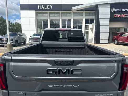 Used 2024 GMC Sierra 3500 Denali w/ Denali Reserve Package AWD/4WD image 6
