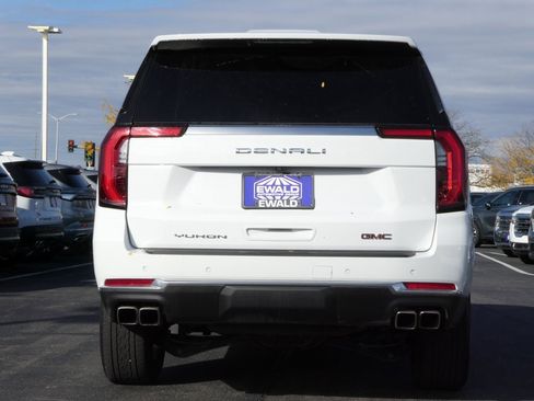 Certified 2025 GMC Yukon Denali image 24