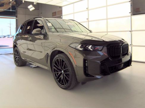 Used 2024 BMW X5 xDrive40i w/ Executive Package AWD/4WD image 1