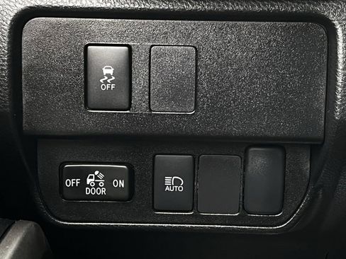 Used 2022 Toyota Tacoma SR5 image 20