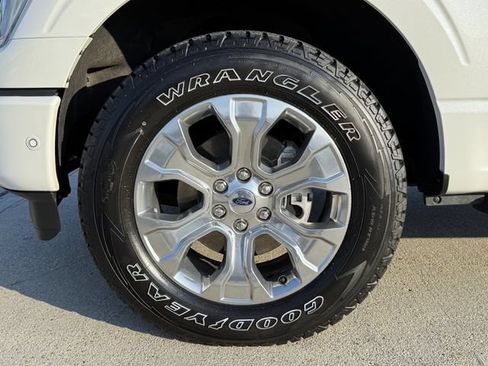 Certified 2022 Ford F150 Platinum w/ Equipment Group 701A High AWD/4WD image 15