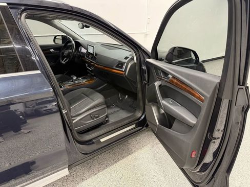 Used 2018 Audi Q5 2.0T Premium Plus w/ Premium Plus Package image 38