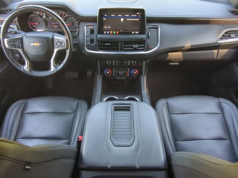 Used 2021 Chevrolet Suburban LT RWD image 50
