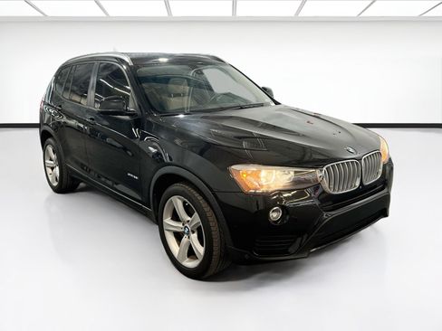 Used 2017 BMW X3 sDrive28i RWD image 3