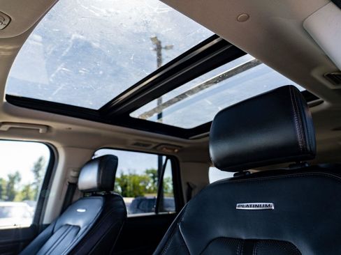 Used 2020 Ford Expedition Max Platinum AWD/4WD image 15