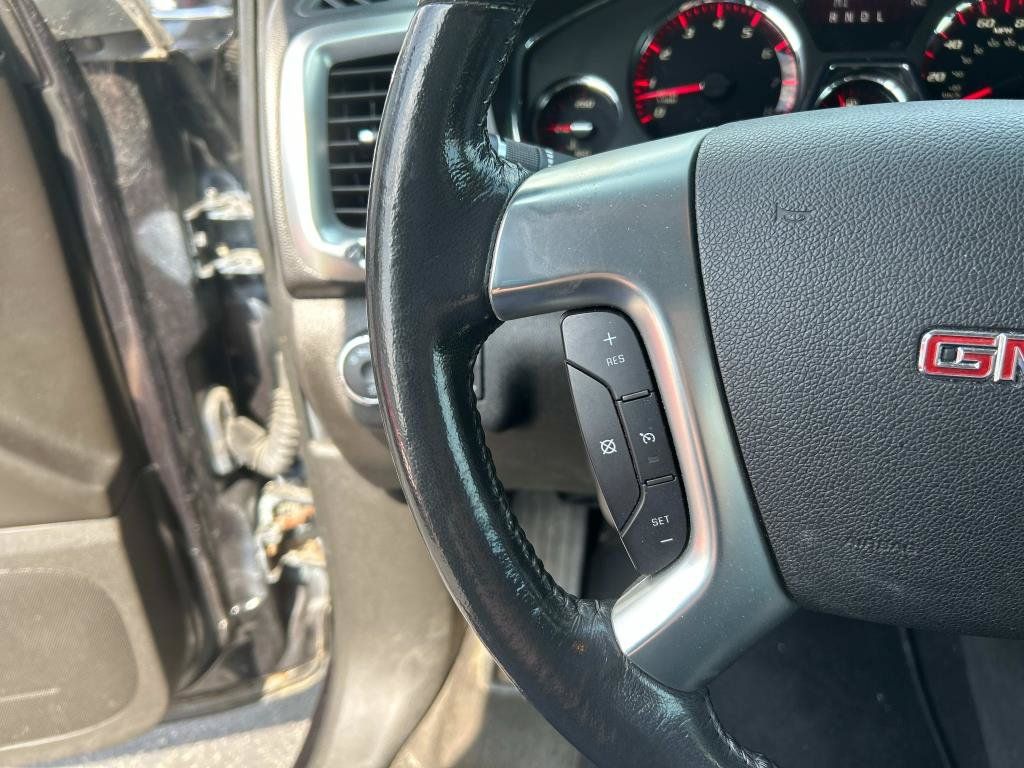 Used 2013 GMC Acadia SLE FWD image 24