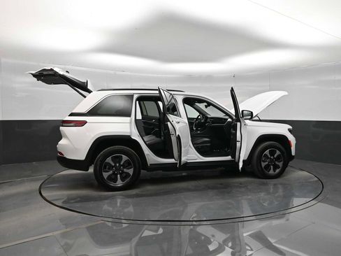 Used 2024 Jeep Grand Cherokee Limited 4xe AWD/4WD image 48