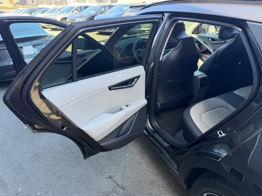 Used 2024 Kia Niro Wave FWD image 48