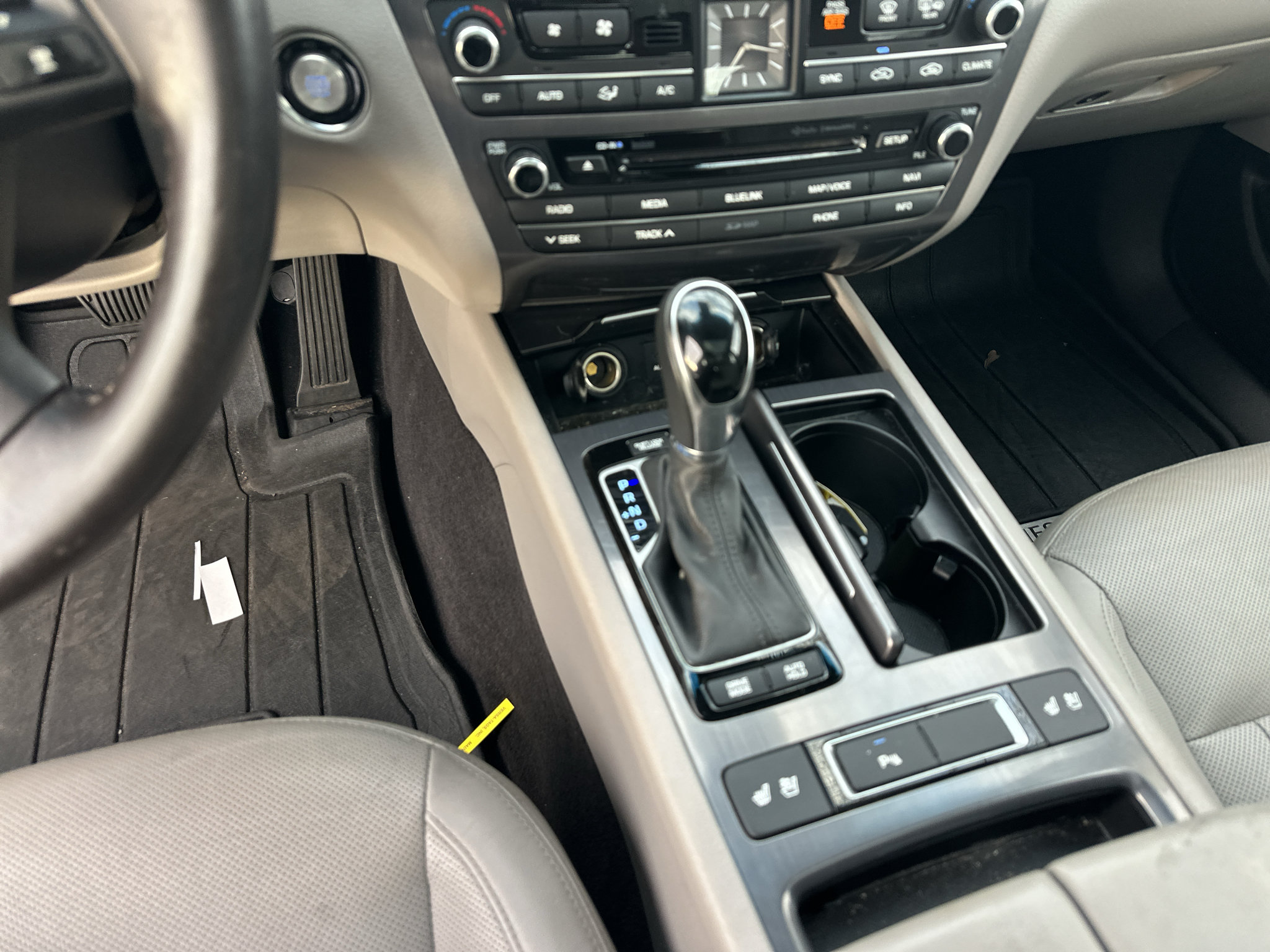 Used 2017 Genesis G80 3.8 w/ Option Group 02 RWD image 12