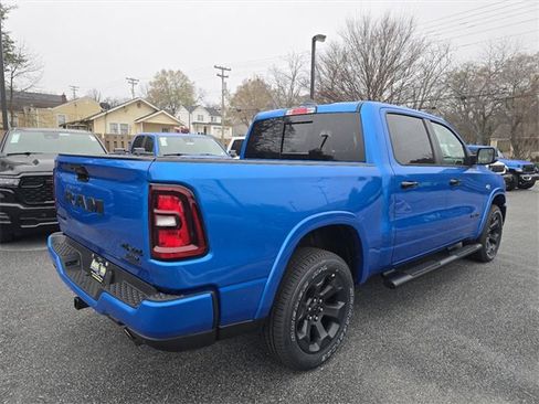 New 2026 RAM 1500 4x4 Crew Cab image 3