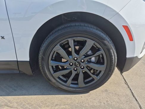 Used 2023 Chevrolet Equinox RS w/ RS Leather Package FWD image 10