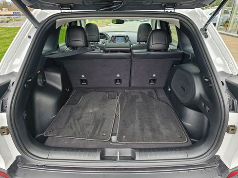 Used 2022 Jeep Cherokee Limited image 13