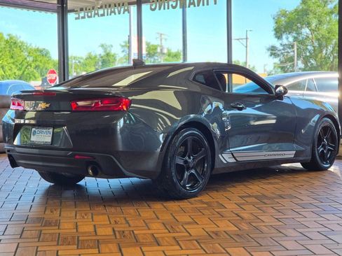 Used 2017 Chevrolet Camaro LT RWD image 9