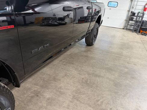 Used 2025 RAM 2500 Big Horn AWD/4WD image 32