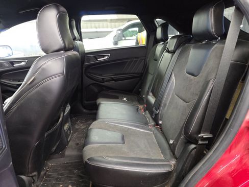 Used 2022 Ford Edge ST image 14
