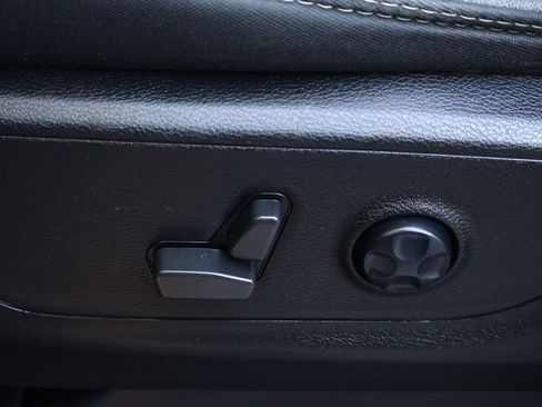 Used 2021 RAM 1500 Big Horn AWD/4WD image 36