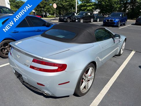 Used 2009 Aston Martin V8 Vantage Roadster RWD image 2