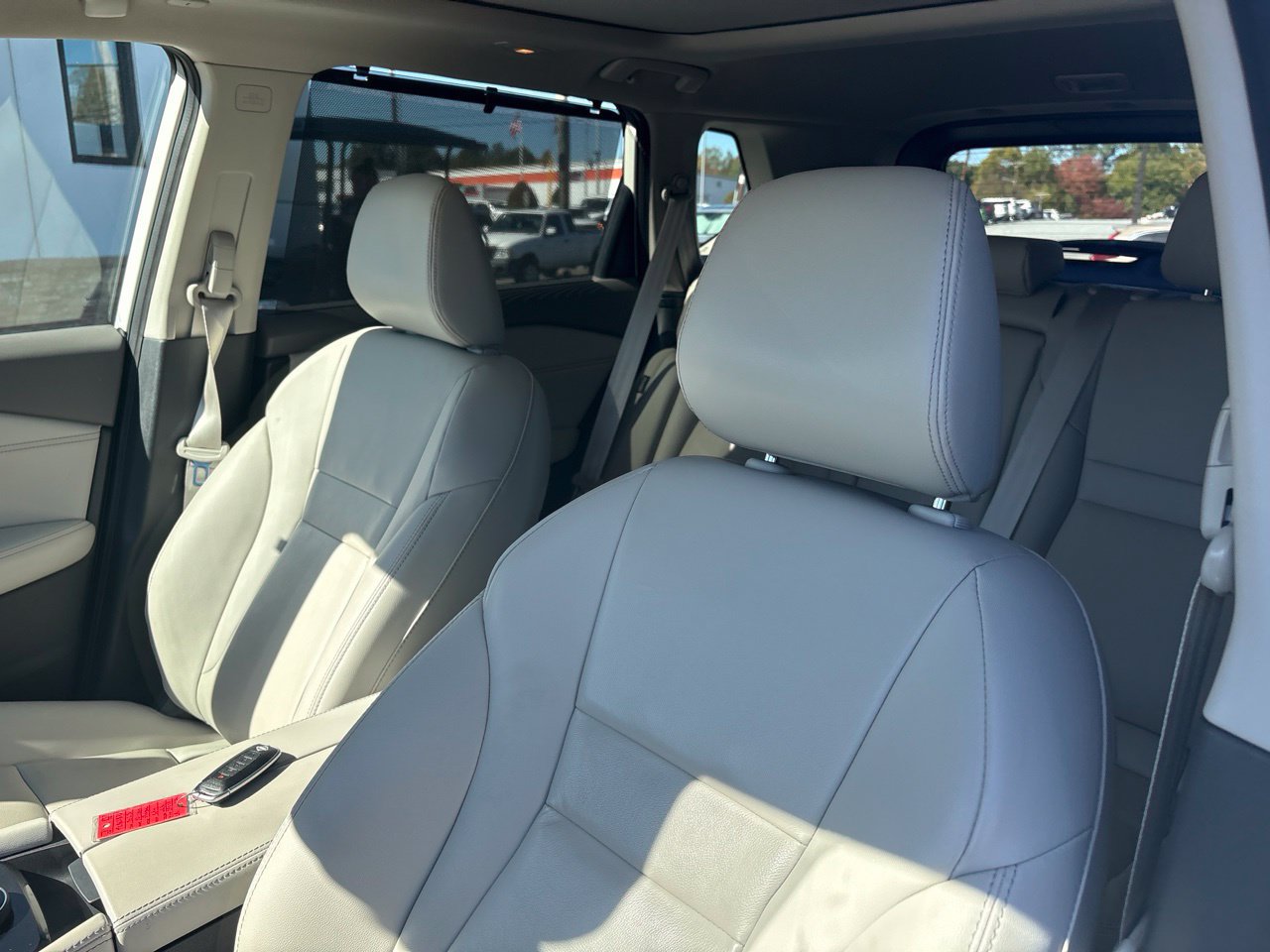 Used 2023 Nissan Rogue SL w/ SL Premium Package AWD/4WD image 3