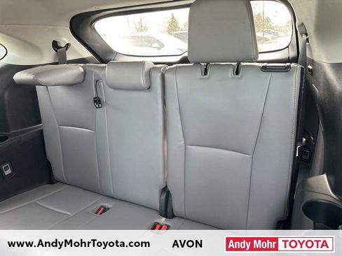 Used 2022 Toyota Highlander Bronze Edition image 12