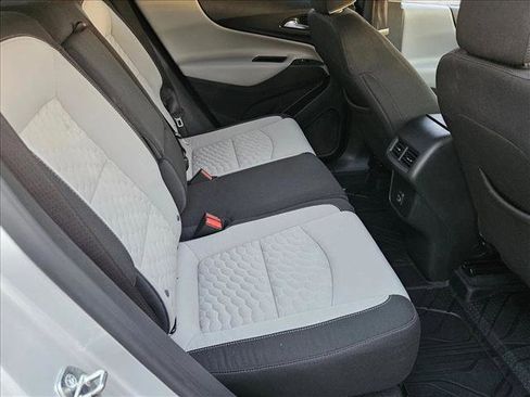 Used 2020 Chevrolet Equinox LS w/ LS Convenience Package image 19