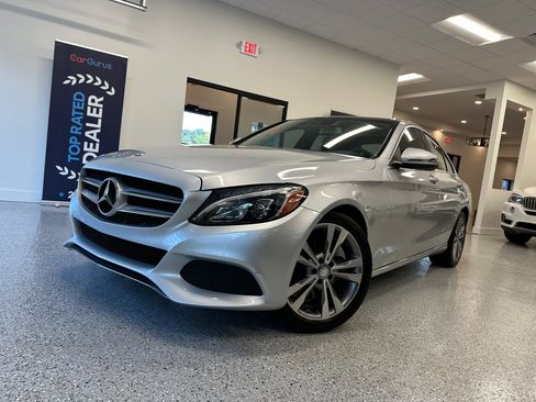 Used 2017 Mercedes-Benz C 300 Luxury image 2