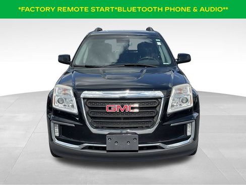 Used 2017 GMC Terrain SLE w/ Driver Alert Package I FWD image 2