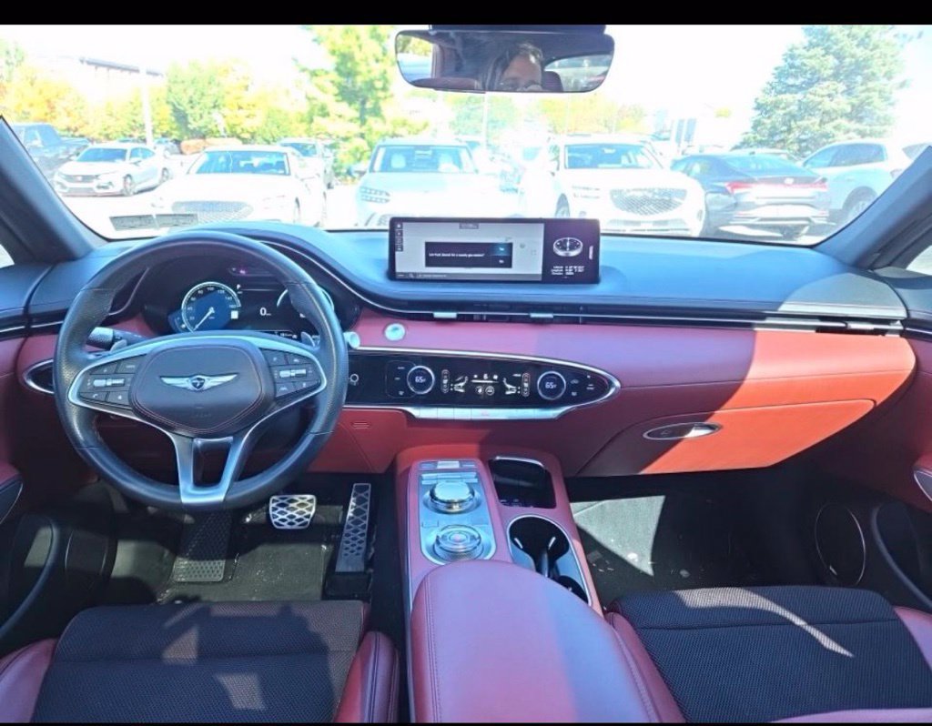 Used 2024 Genesis GV70 2.5T w/ Sport Prestige Package AWD/4WD image 10