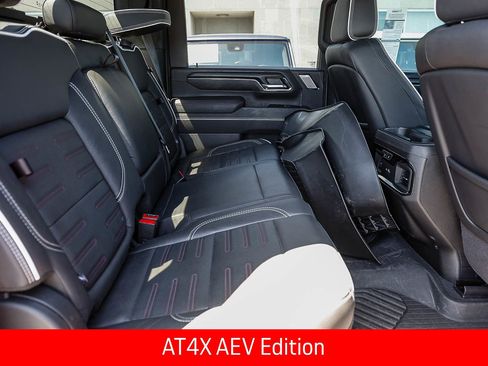 Used 2024 GMC Sierra 2500 AT4X w/ AT4X AEV Edition AWD/4WD image 18