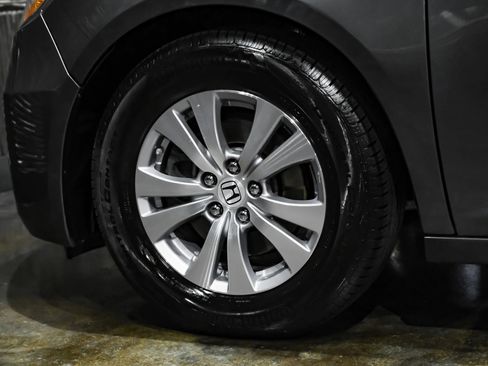 Used 2017 Honda Odyssey EX-L image 54