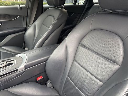 Used 2018 Mercedes-Benz GLC 300 SOLD JAMAR image 6