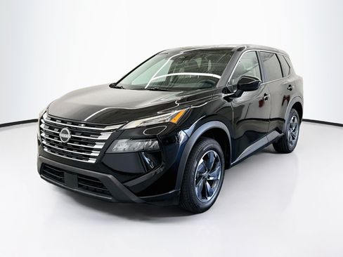 Used 2025 Nissan Rogue SV FWD image 3