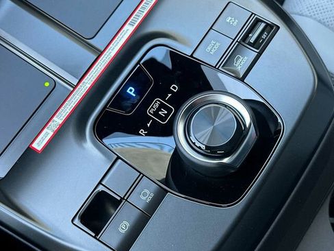 New 2026 Subaru Solterra image 25