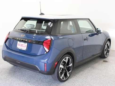 Used 2026 MINI Cooper S FWD image 7