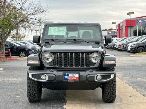 New 2026 Jeep Gladiator Sport image 10