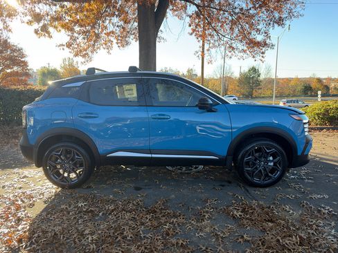 New 2026 Nissan Kicks SR w/ Cold Weather Package image 8