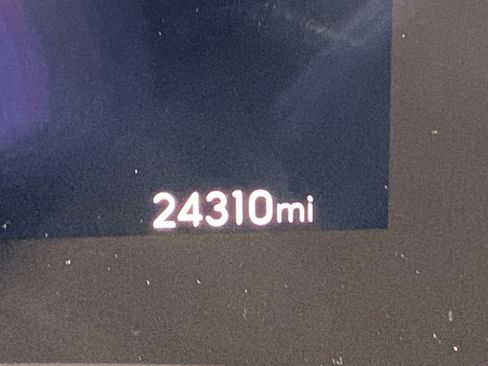 Used 2025 Buick Envista Sport Touring image 9