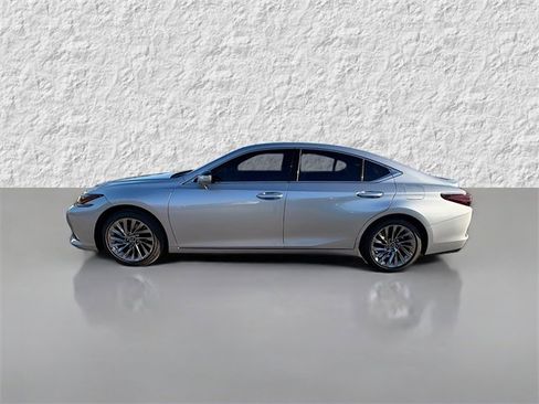 New 2025 Lexus ES 350 Ultra Luxury image 6
