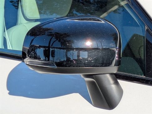 Certified 2025 Volvo XC60 T8 Core w/ Protection Package Premier image 12