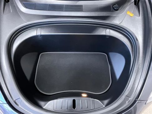 Used 2018 Tesla Model 3 Long Range image 19